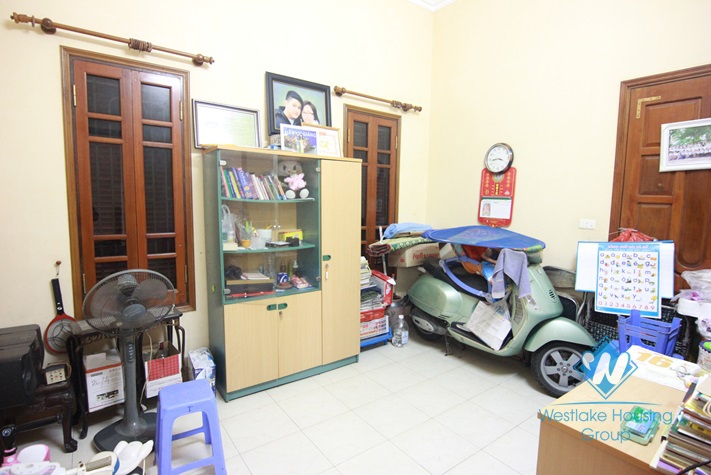 Garden house with 4 bedrooms for rent in Tay Ho area 